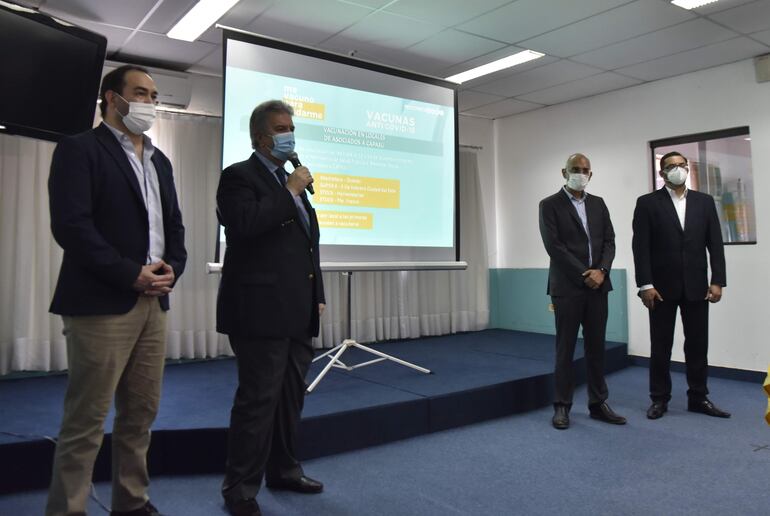 Representantes de la Capasu anunciaron durante la última conferencia de prensa que se entregará 1.000 kits de alimentos y bebidas en cada local adherido a esta campaña.