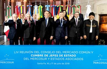 Durante la cumbre hubo bromas y muestra de complicidad entre el presidente de Chile, Sebastián Piñera, de Uruguay, Tabaré Vázquez; de Brasil, Jair Bolsonaro; de Argentina, Mauricio Macri; de Paraguay, Mario Abdo Benítez y de Bolivia, Evo Morales.