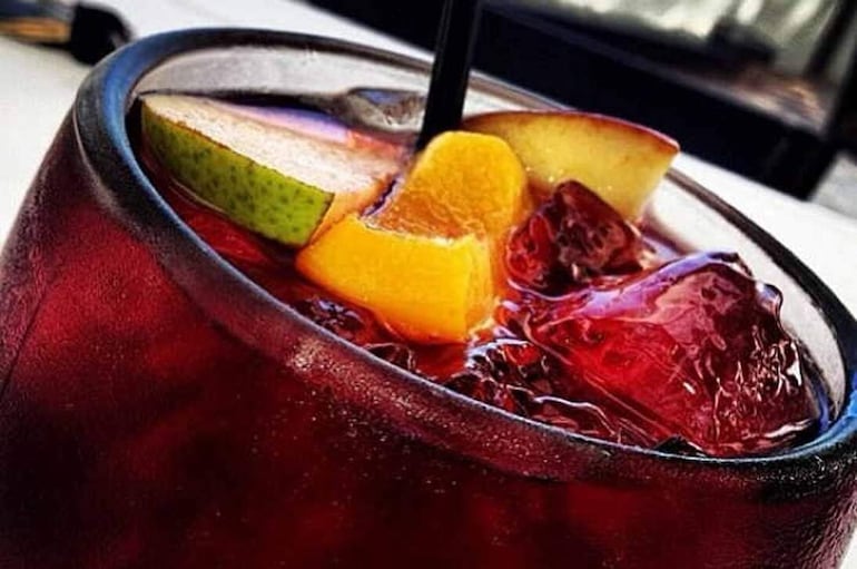 También puede ser un clericó paraguayo sin alcohol.