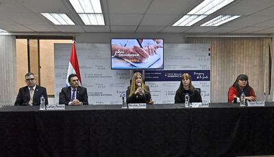 Autoridades del MEC realizaron el lanzamiento de la campaña de alfabetización denominada "Jahai Oñondivemi".