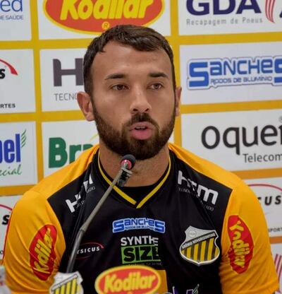 Ramón Martínez López proseguiría su carrera en Olimpia.