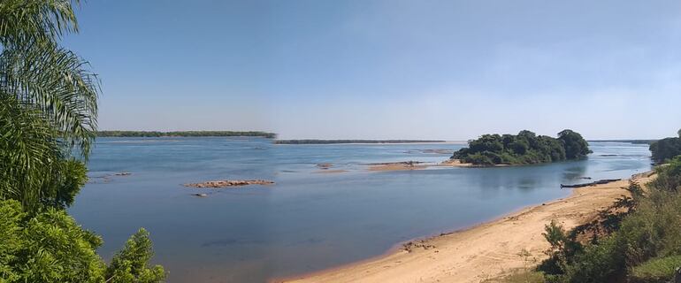 La bajante se debe a la falta de lluvias.