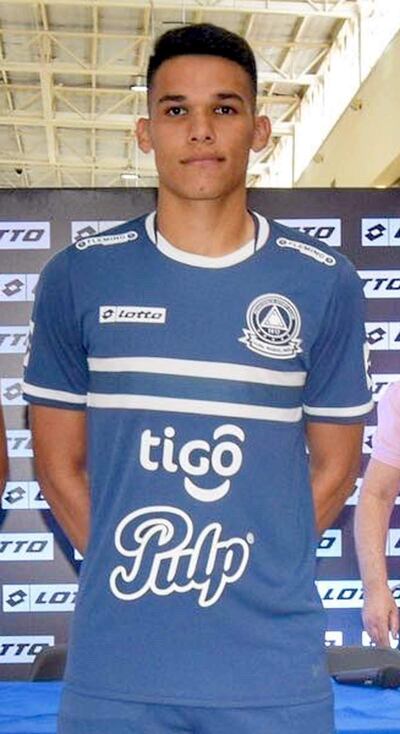 Fernando Gastón Garcete Cano, futbolista de Resistencia.