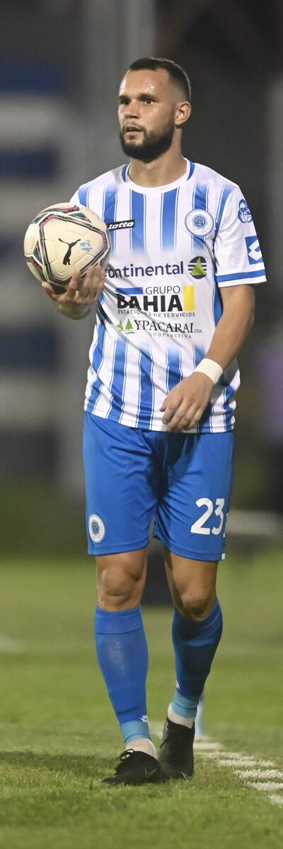 Rodrigo Alborno (28 años), del 12 de Octubre.