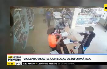 Violento asalto a un local de informática