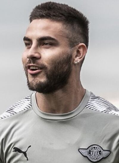 Héctor   Villalba (25 años)