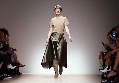 Tennant había sido modelo asidua de los desfiles de Gianni Versace, John Galliano y Alexander McQueen, y de las campañas publicitarias de Chanel.