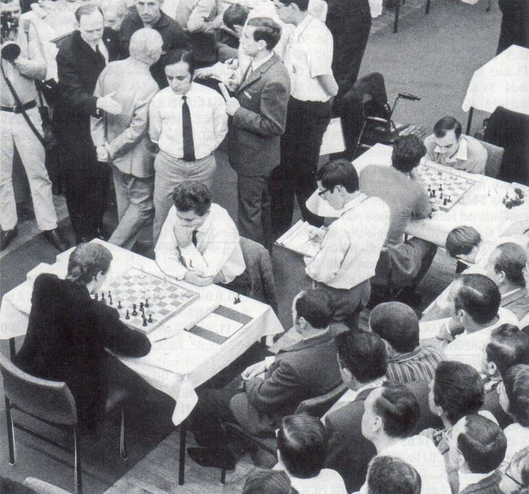 Spassky Fischer, Siegen 1970. Mira Gheorghiu, pasea Najdorf (Foto: Wolfgang Betzen, Schachclub Wangen)