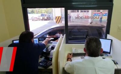 En la Comuna existe la posibilidad de pagar tributos o renovar licencias en la “auto caja” situada en la entrada del bloque C.