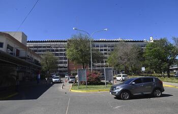 El IPS pretendía licitar el arrendamiento con opción de compra de vehículos para la presidencia, consejo de administración y "direcciones varias".