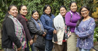 Daniela Benítez, Angelina Mauro, Lina López, Hilaria Cruzabie, Laurentina Santacruz, Nidia Morejuan y Tina Alvarenga en uno de los encuentros de MIPY. (Archivo).