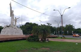 Plaza de las Residentas de Luque. Aquí la Municipalidad construirá campos de juego.
