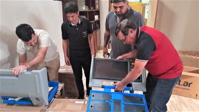 En el Departamento de Paraguarí fueron entregadas 495 máquinas de votación y otras  80 más de contingencia.