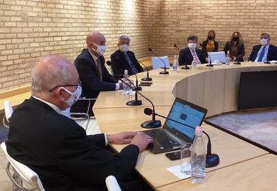 Los ministros Mazzoleni y Acevedo en la reunión con los obispos.