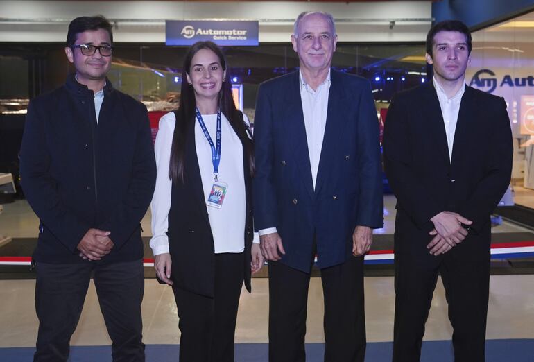 Wilmer Ruíz, Silvana Ramos, Samuel Piccinini y Diego Romero.