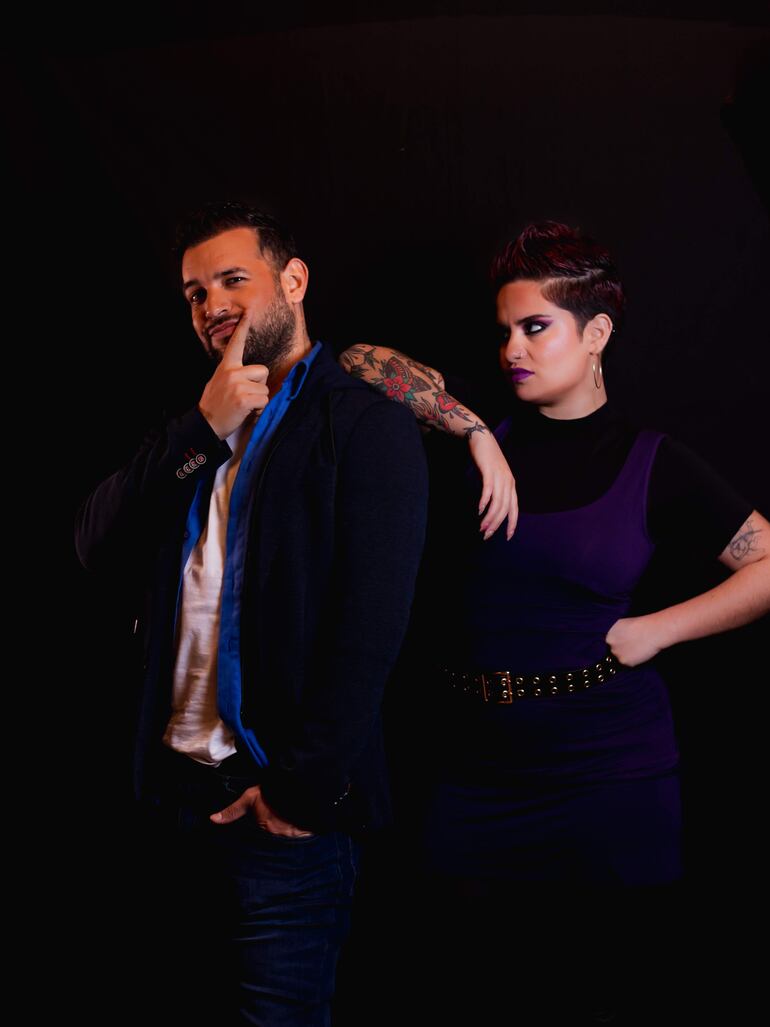 Oscar Pintos y Ara Santa Cruz