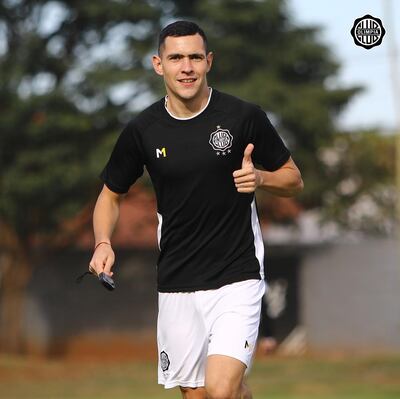 Torres, de 18 años, debutó en la Primera División en 2019.