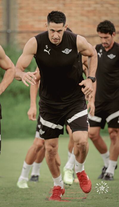 Diego Francisco Viera Ruiz Díaz (31 años), zaguero central de Libertad.