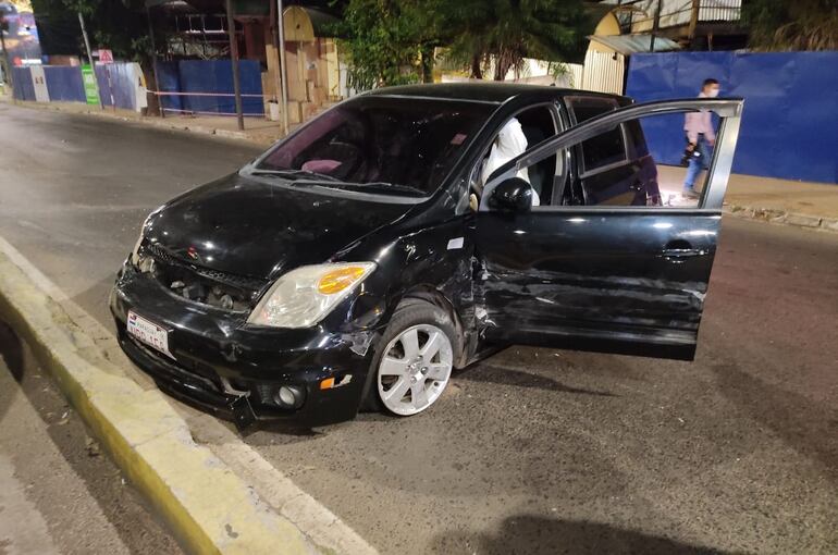 Automóvil del presunto responsable de los múltiples choques.