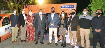 Luis Romberg, Víctor Arrúa, Cecilia Emanuele, Aníbal González, Rodrigo Calvo, Cristina Martínez, Miguel Heikel, José Benítez y Richard Ledesma.