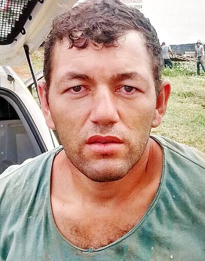 El sicario Flavio Acosta Riveros fue quien acribilló a Pablo Medina y a Antonia con una pistola calibre 9 milímetros, al mismo tiempo en que su tío Wilson Acosta Marques disparaba su escopeta calibre 12. Flavio fue arrestado el 9 de enero de 2015 en la ciudad de Pato Branco, estado de Paraná, Brasil. Como el Supremo Tribunal Federal le reconoció su nacionalidad brasileña, no pudo ser extraditado a Paraguay. Será enjuiciado en  el Brasil.