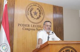 Senador Sixto Pereira (FG), senador. Cuestiona que el TSJE no tenga la capacidad para controlar el dinero sucio que circula en campaña.