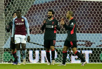 Salah (c) cerró la cuenta este viernes.