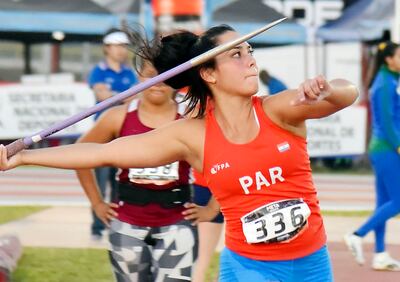 La lanzadora de jabalina Laura Paredes tendrá acción en la liga universitaria de Estados Unidos.
