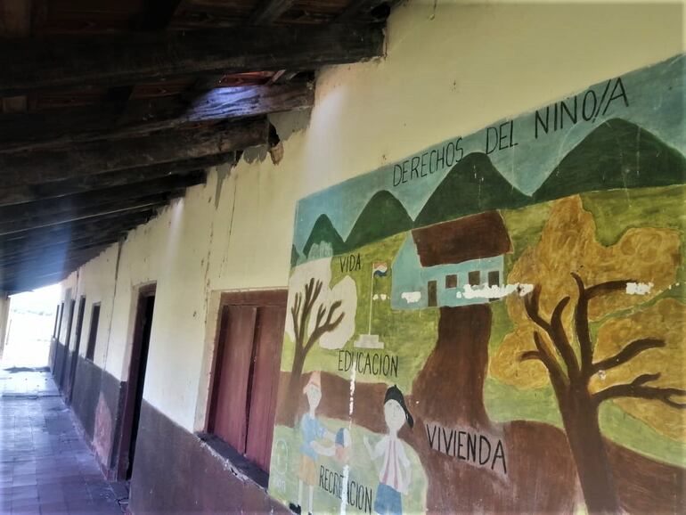 Un pabellón con cinco aulas fue clausurado en el 2021.