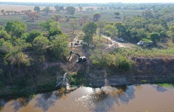 Destruyen puertos clandestinos apostados sobre el río Pilcomayo.