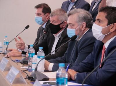 Sosa Jovellanos (2d), vicepresidente de la APF.