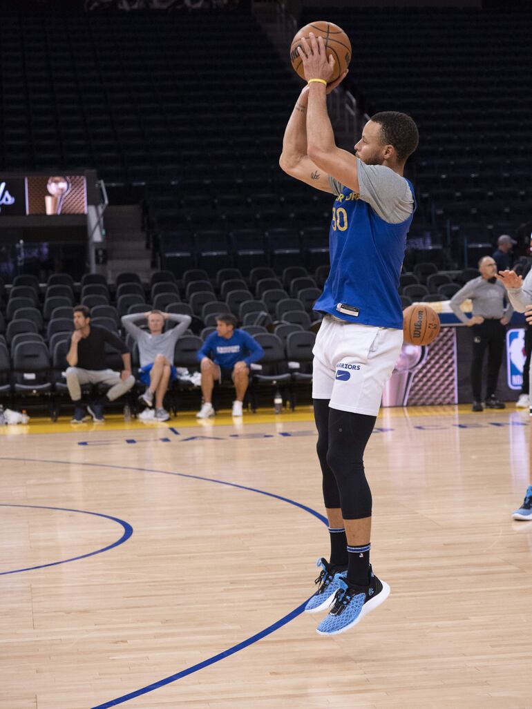 Wardell Stephen Curry II (34 años), base estrella de los Warriors. EFE