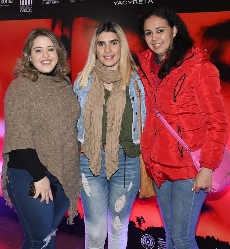 Belén Agüero, Nilse Duarte y Katherine Alcaraz.