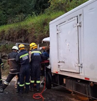 Accidente con atrapado en Caacupé
