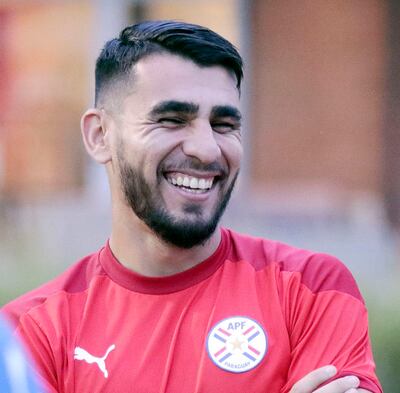 Junior Osmar Ignacio Alonso Mujica (28 años), defensor de la Albirroja que milita en el Atlético Mineiro (Brasil).