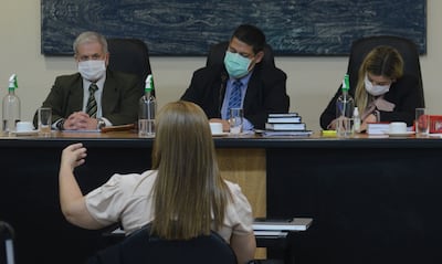 La exfiscala Teresa Rojas declarando ante el Tribunal de Sentencia que juzga el caso audios.