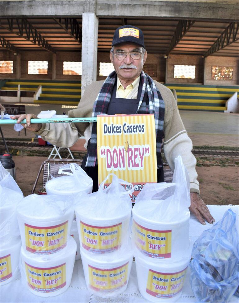El productor de dulce artesanal, Reinaldo Silva, también agradeció el respaldo a emprendedores.