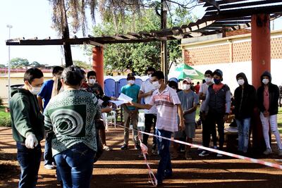 Parte de los compatriotas que fueron dados de alta luego de los resultados negativos que dieron sus test.