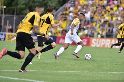 Guaraní y Sportivo Luqueño se enfrentan en Dos Bocas por la quinta fecha