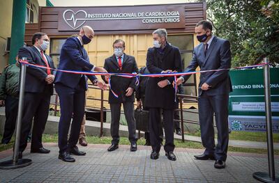 El presidente Mario Abdo Benítez asistió ayer a la mañana a la habilitación de las mejoras en el Instituto Nacional de Cardiología “Prof. Dr. Juan Adolfo Cattoni”, del Hospital San Jorge.