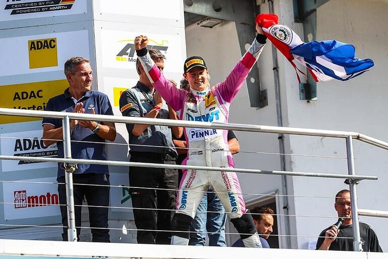 Joshua Duerksen compite en el certamen alemán e italiano de la Fórmula 4 por segunda vez consecutiva.