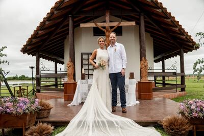 Muy enamorados consagraron su unión María del Mar Zavala Abed y Jay Creighton Neuhaus.