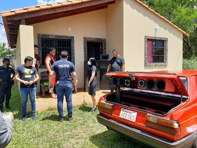 La fiscala Fátima Girala encabezó los allanamientos con agentes de la Brigada Central.