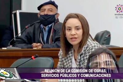 Verónica Ojeda acompañó al ministro de Urbanismo, Dany Durand, a defender el programa Fonavis ante la comisión de Viviendas, en la Cámara de Diputados.