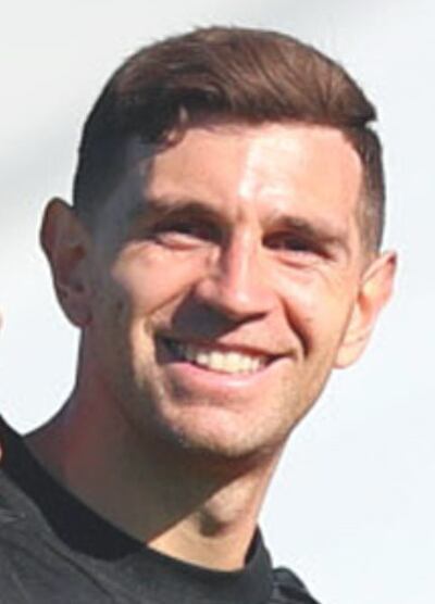 Damián Emiliano Martínez (28 años), del Aston Villa.