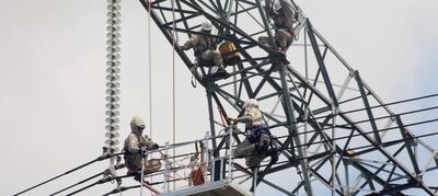 Una vez más los metalúrgicos compatriotas denuncian que la ANDE los deja al margen de sus proyectos de líneas de transmisión.