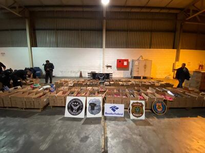 Paquetes con cocaína incautados en el puerto de Río de Janeiro.