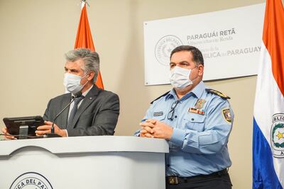 Arnaldo Giuzzio, ministro del Interior, y Luis Arias, comandante de la Policía.