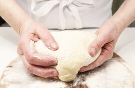 Los panaderos cada vez más se especializan y son varias las personas que se unen al rubro.