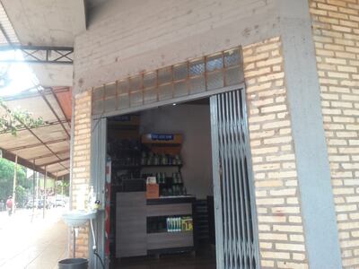 El local asaltado por los malvivientes está ubicado en una zona que es bastante transitada.